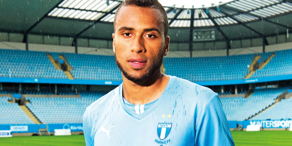 ”Kärleken till fotbollen gör att jag kör på varje dag”