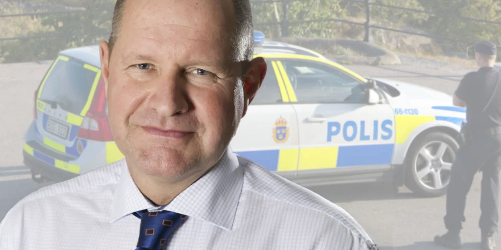 Från stökig punkare till makteliten