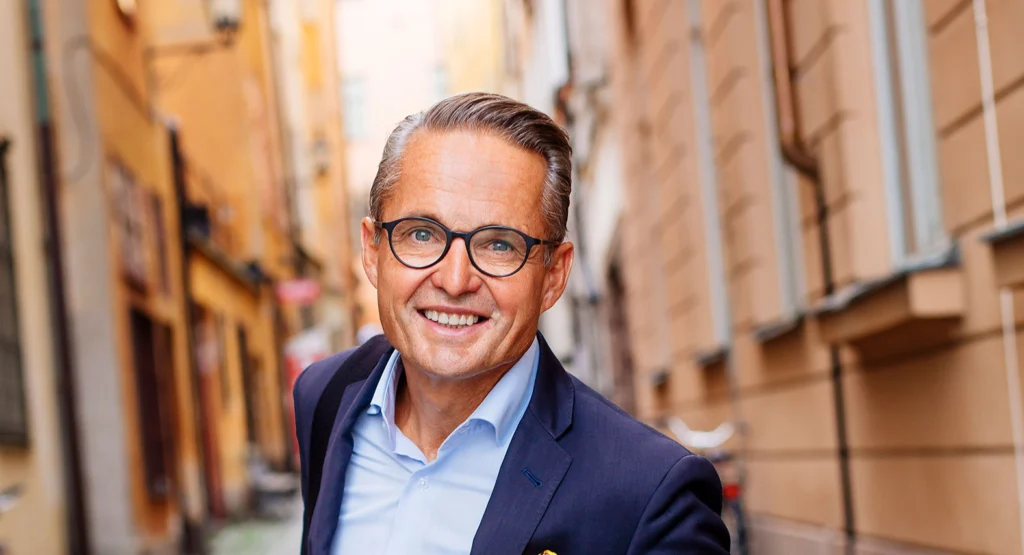 ”Vi attraherar rätt kompetens från hela världen”