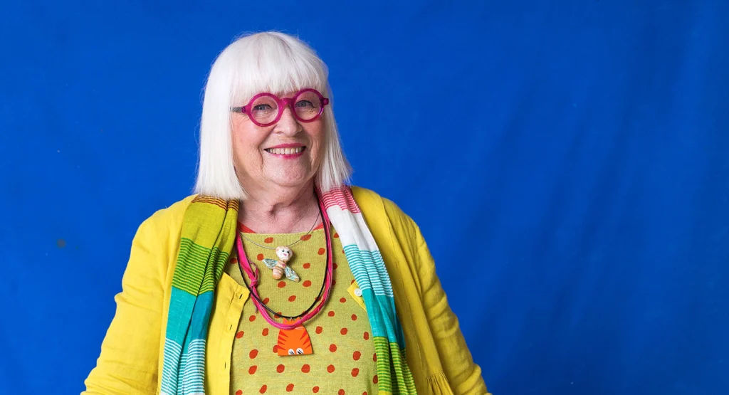 Gudrun Sjödén: ”Jag tittar på handstil när jag anställer”