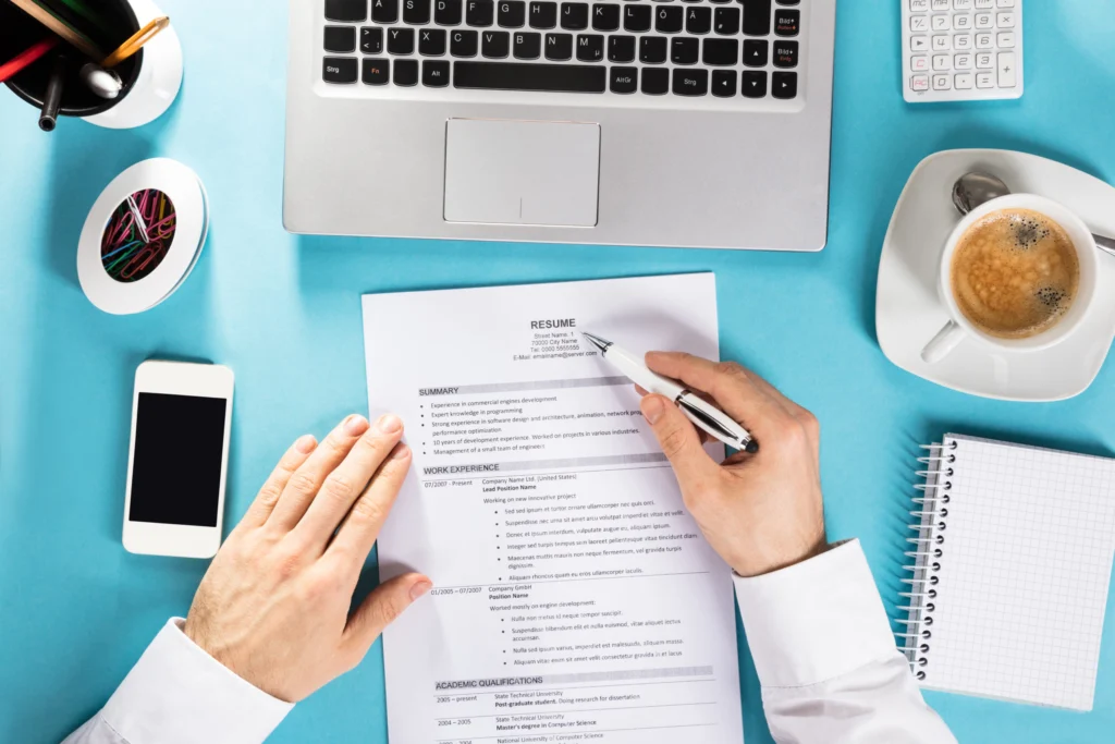 Få professionell hjälp med ditt CV!